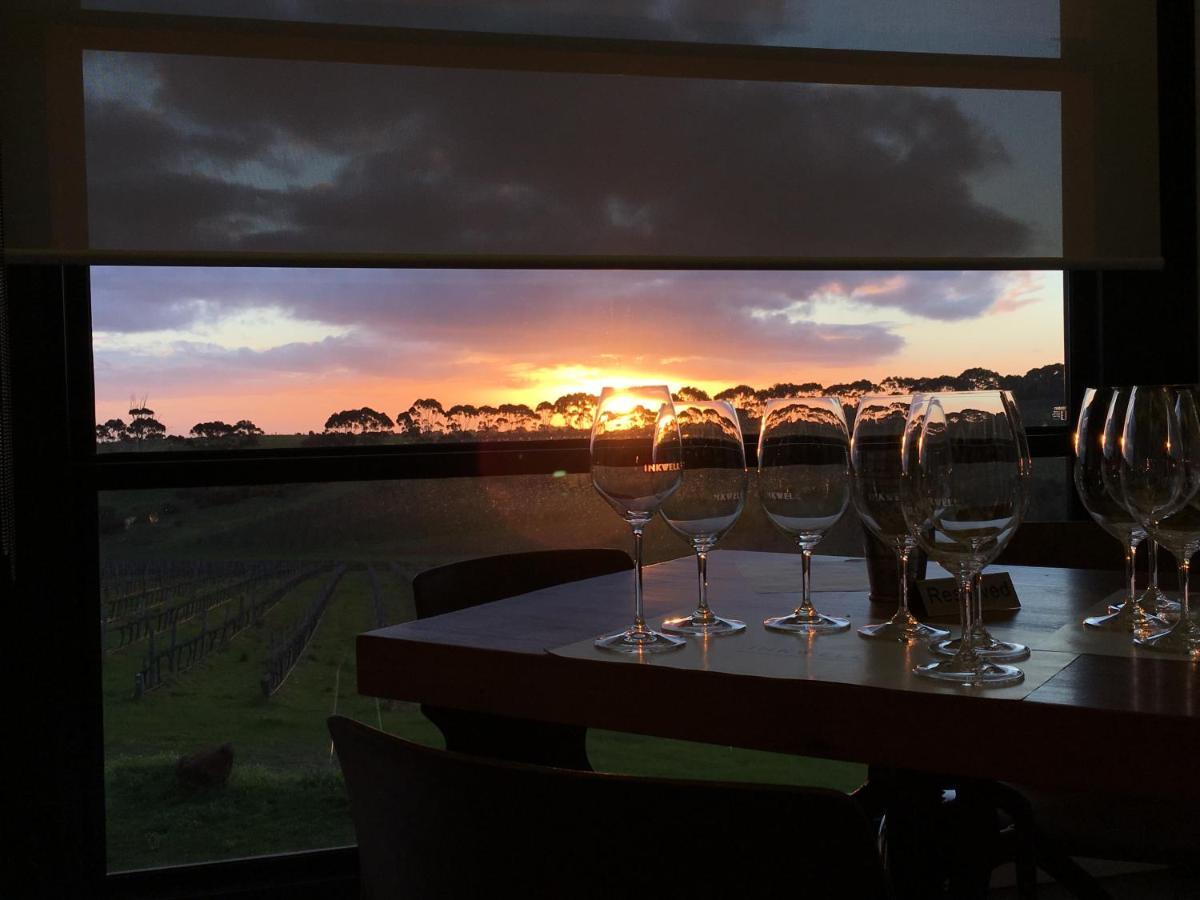 Hotel California Road At Inkwell Wines Макларън Вейл Екстериор снимка