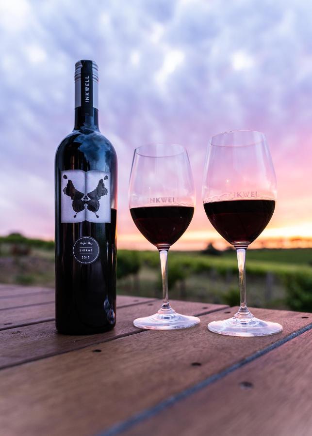 Hotel California Road At Inkwell Wines Макларън Вейл Екстериор снимка